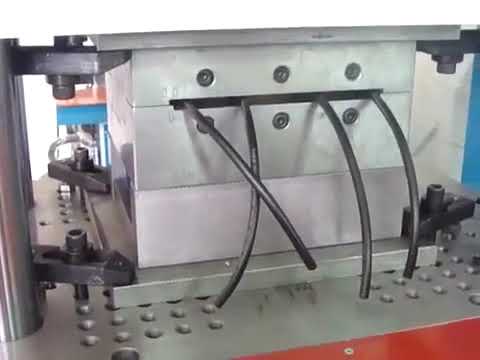 Máy ép phun tự động sản xuất phích cắm 3 chân tiêu chuẩn Nam Phi - Dây chuyền hiệu quả cao