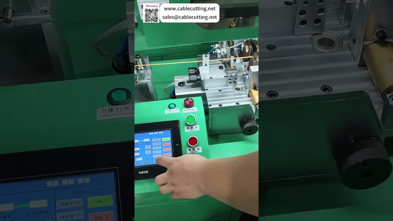 Máy cắt và tuốt dây tốc độ cao Model 1300, chuyên bóc vỏ đầu 13mm và đuôi 4mm, đảm bảo hiệu suất vượt trội.