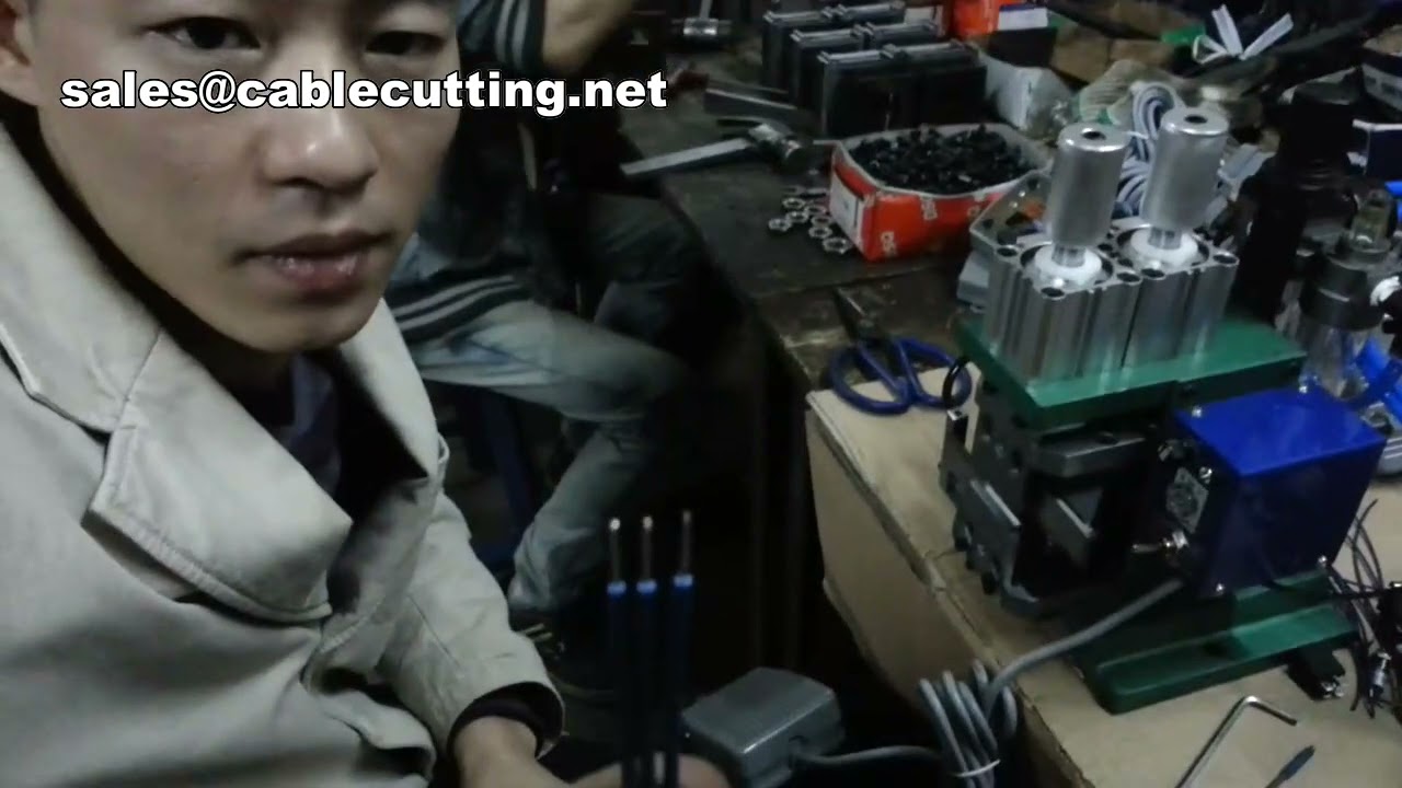 Máy Tước Vỏ Dây Đồng Phế Liệu Và Xoắn Dây Bán Tự Động Hiệu Suất Cao