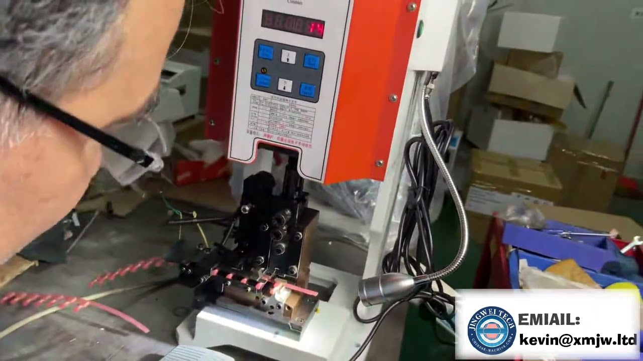 Máy Ép Đầu Cosse Cách Điện Liên Tục - Khuôn Ép Nylon Cho Dây Cáp | Công Nghệ Ép Co Chuyên Nghiệp