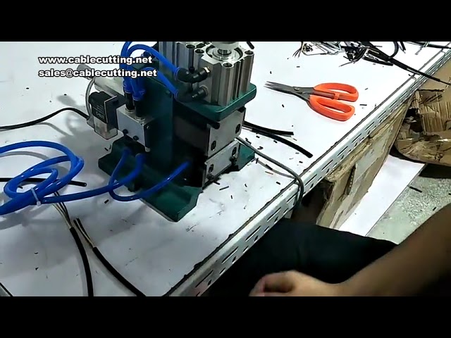 Máy bóc vỏ cáp 330 – Bóc đường kính 30mm, dài 300mm cho cáp nguồn AC/DC