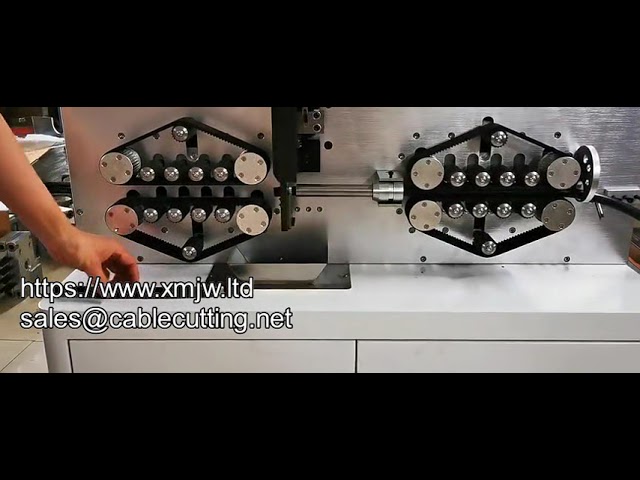 Máy cắt và tuốt dây cáp 150mm², xử lý cáp đường kính ngoài 131mm