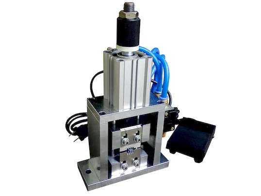 Máy Cắt Lá Nhôm Kiểu Đứng Chuyên Dụng WPM-901